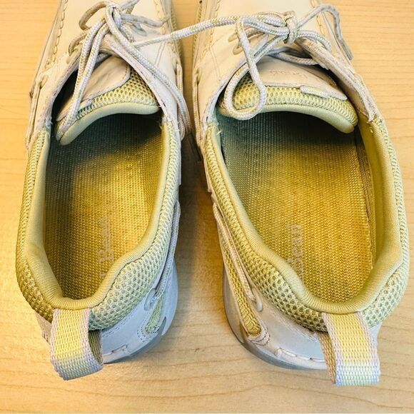 LL Bean Light Gray Leather Green Boat Shoes Women’s Size 8.5 - Picture 6 of 7